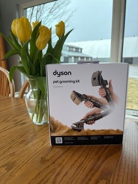 Dyson Pet Grooming Kit